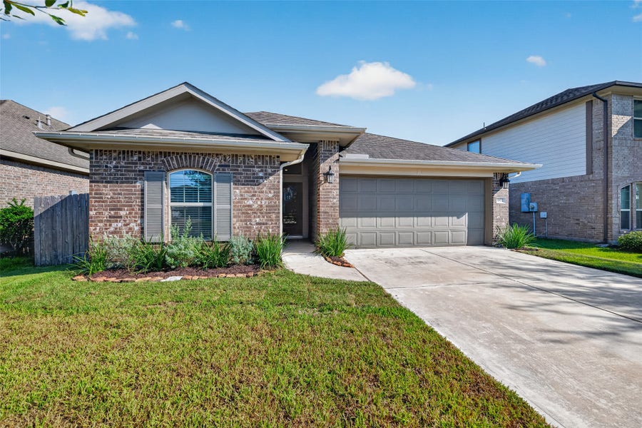 Property photo for 4822 LA PIEDRA, League City, TX