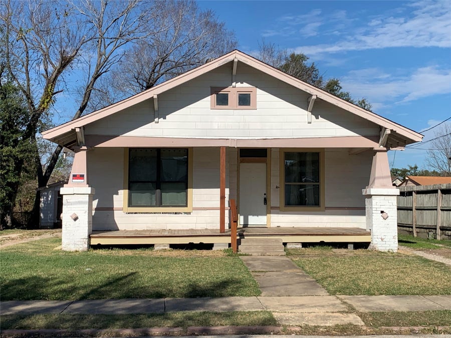 Property photo for 206 Cosmos Street, Houston, TX