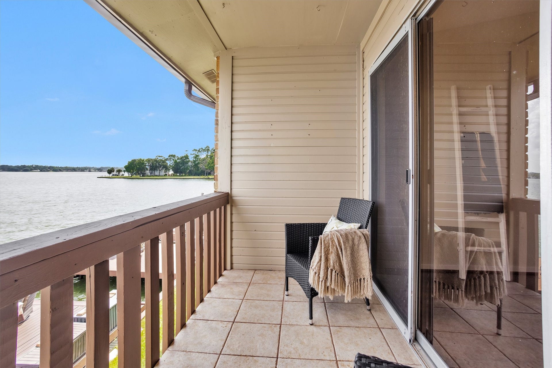801 River Road, #104E, Montgomery, TX 77356 801 River Road, #104E, Montgomery, TX 77356