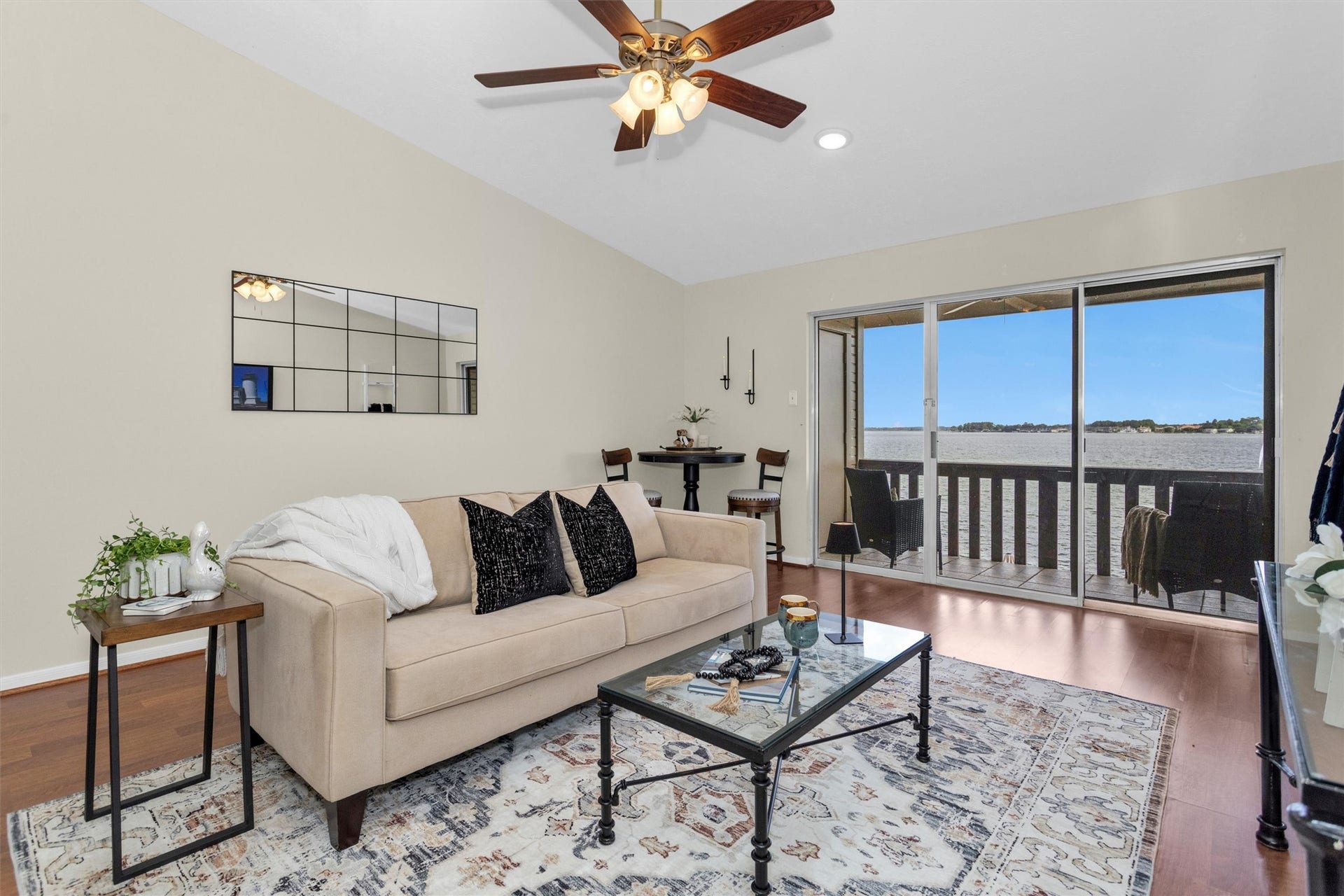 801 River Road, #104E, Montgomery, TX 77356 801 River Road, #104E, Montgomery, TX 77356