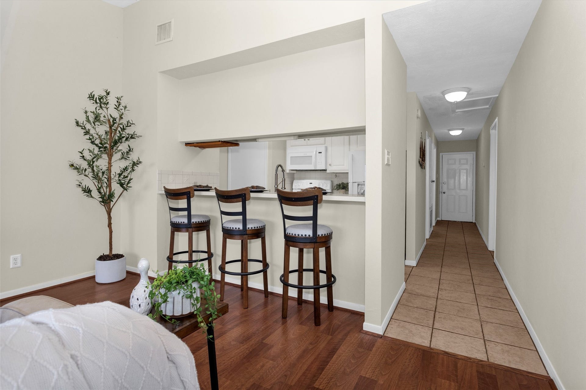 801 River Road, #104E, Montgomery, TX 77356 801 River Road, #104E, Montgomery, TX 77356