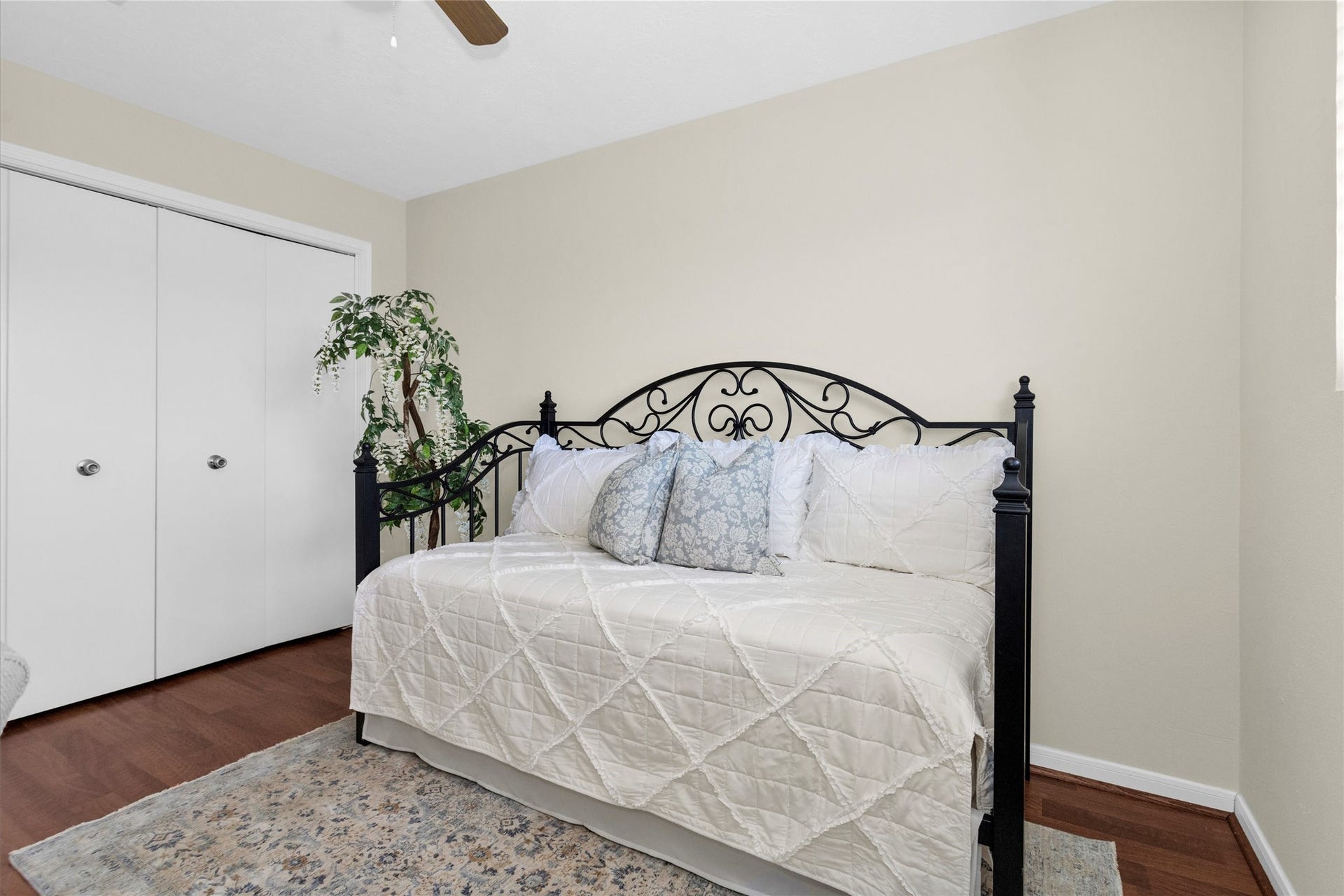 801 River Road, #104E, Montgomery, TX 77356 801 River Road, #104E, Montgomery, TX 77356