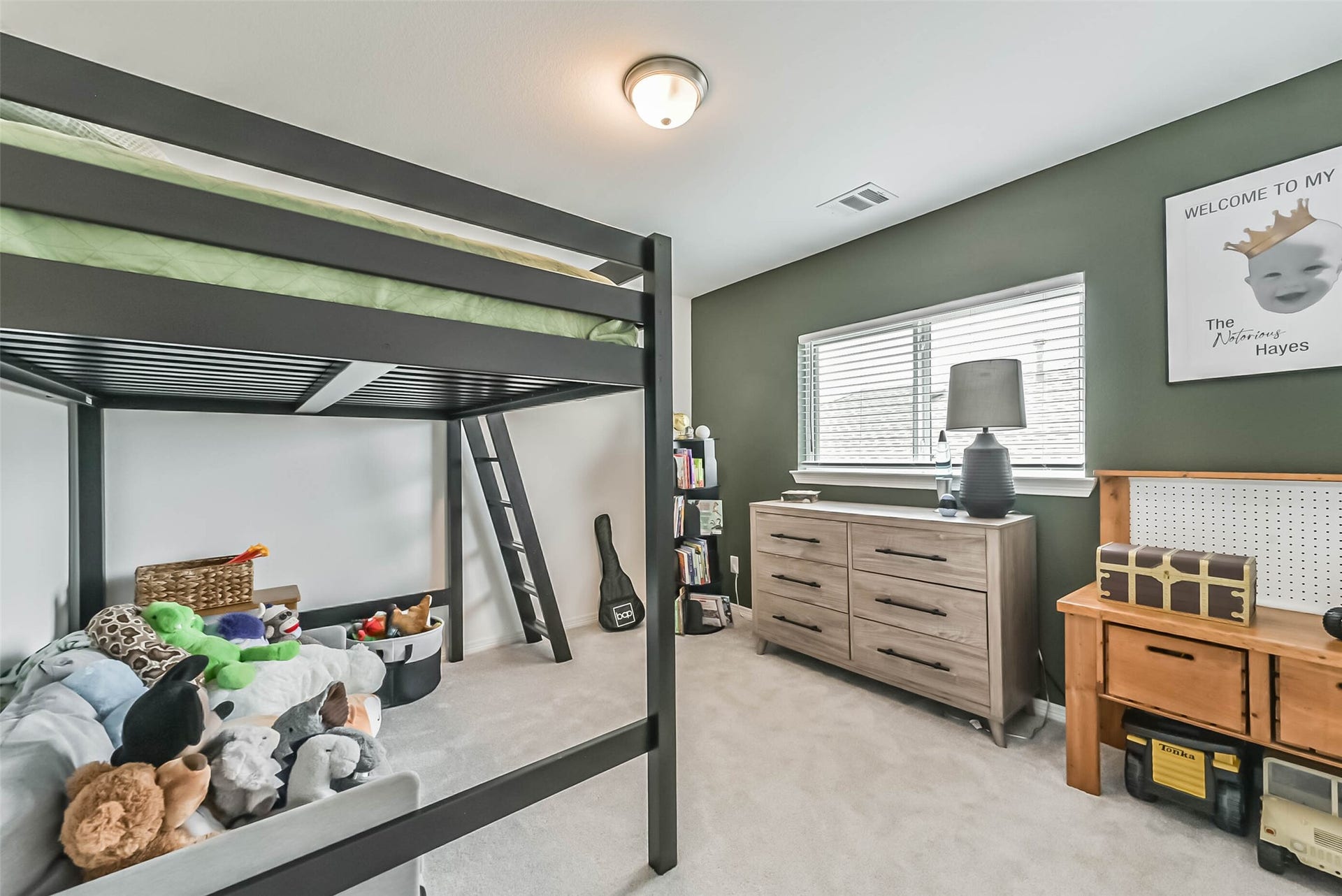 32403 Clouser Crawdad Court, Fulshear, TX 77441 Great sized bedrooms for all kinds of furniture arrangements.