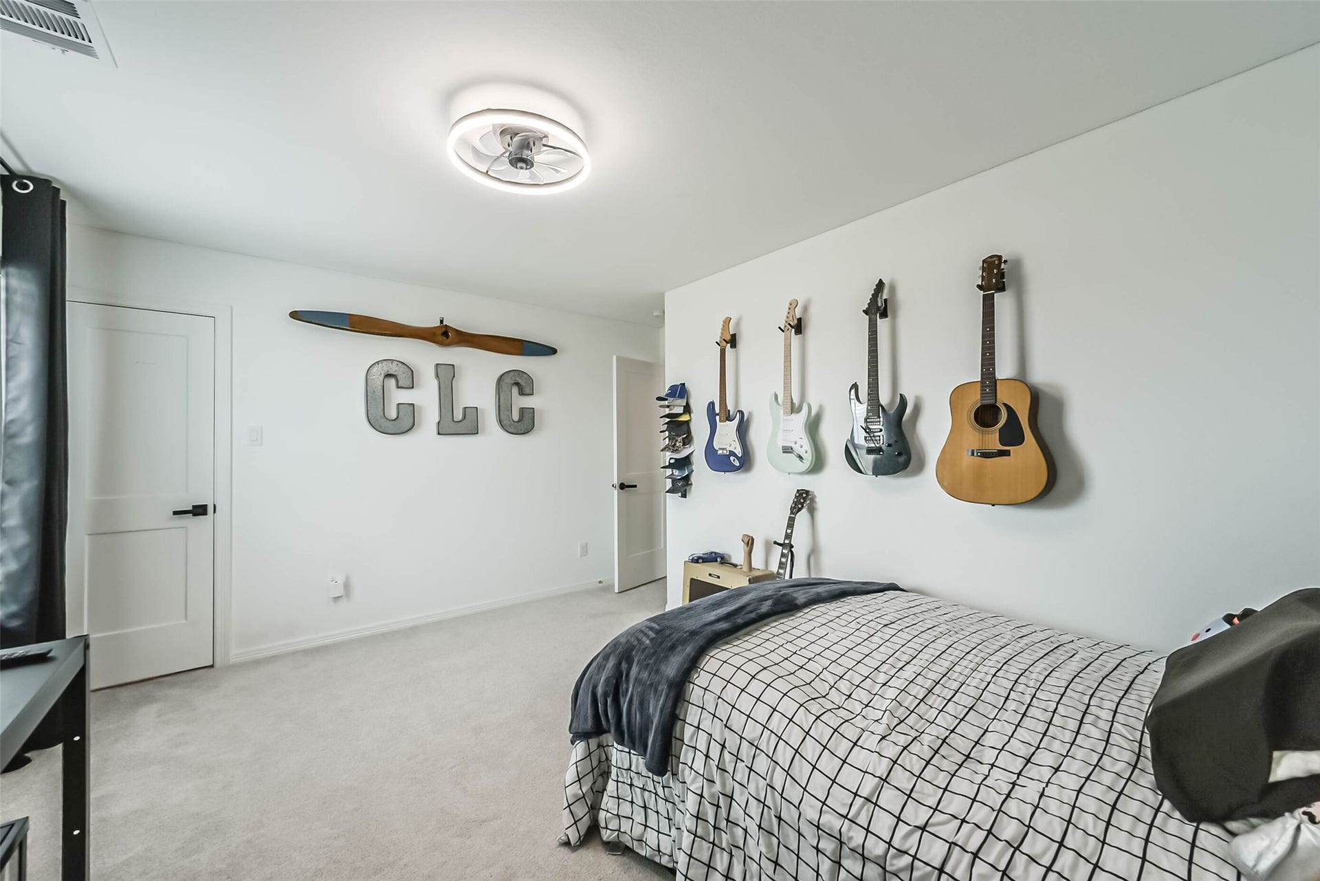 32403 Clouser Crawdad Court, Fulshear, TX 77441 This bedroom has a walk-in closet.