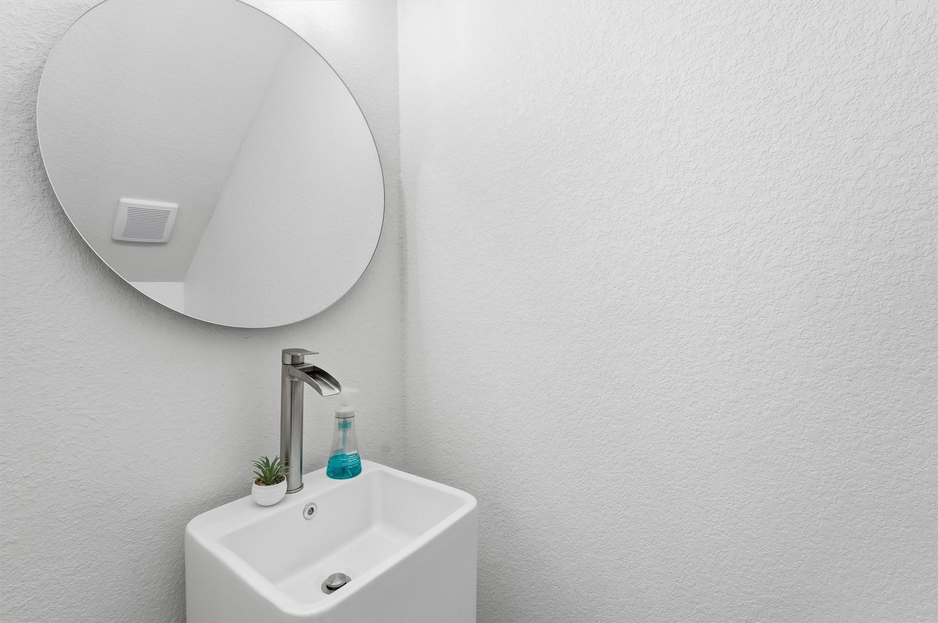 7908 Brandon Street, Houston, TX 77051 Half bath on the first floor for you and your guests