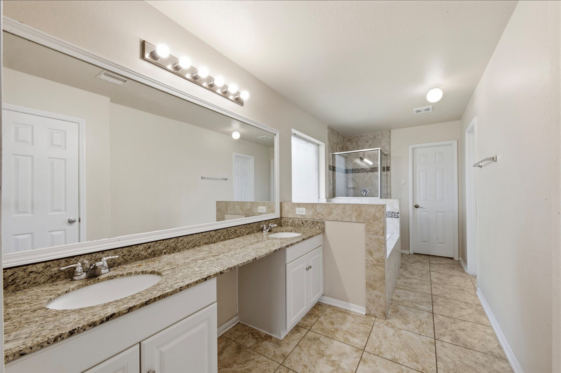 1284 Pinto Pass, Alvin, TX 77511