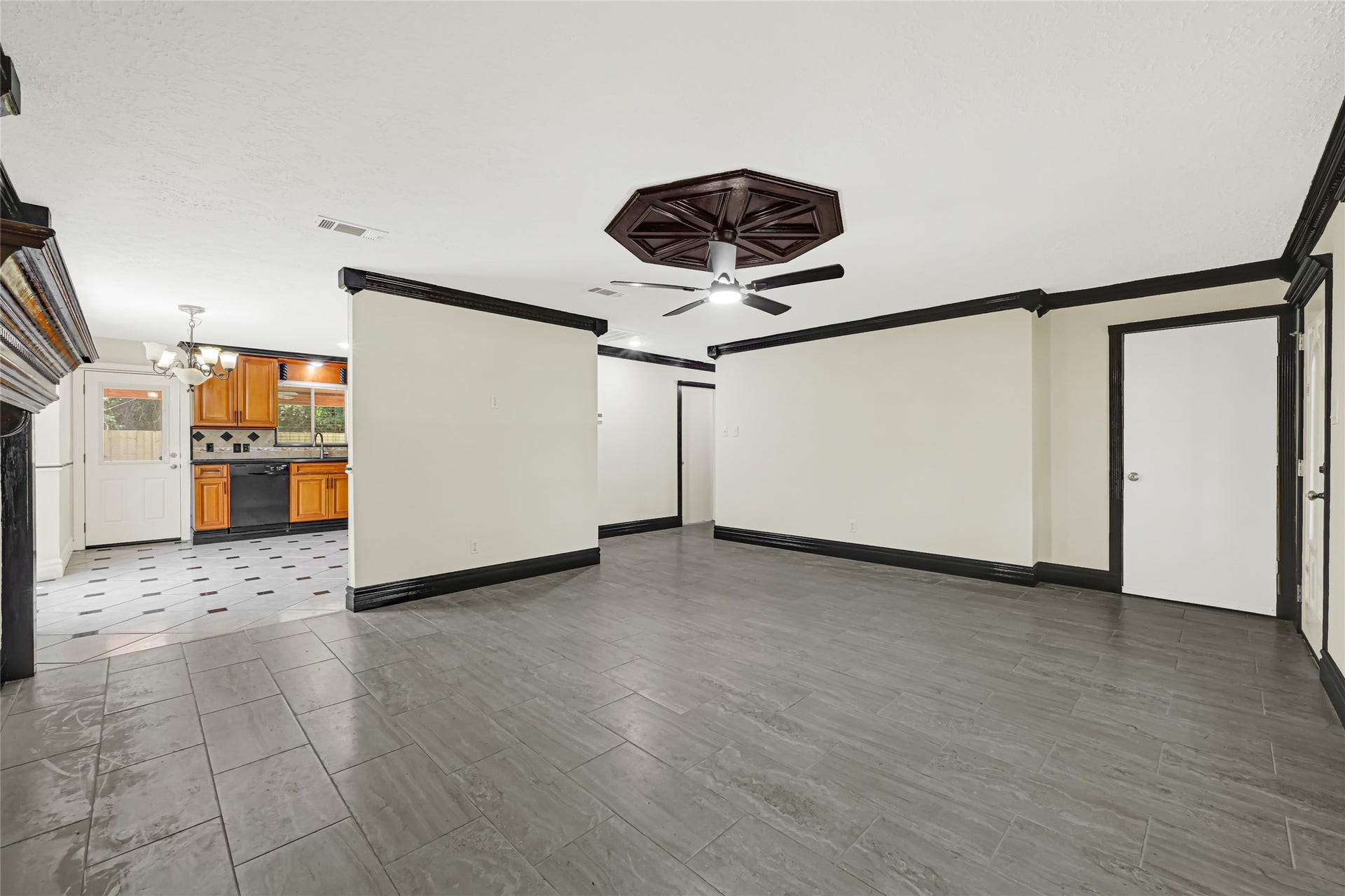 4806 Hickorygate, Spring, TX 77373