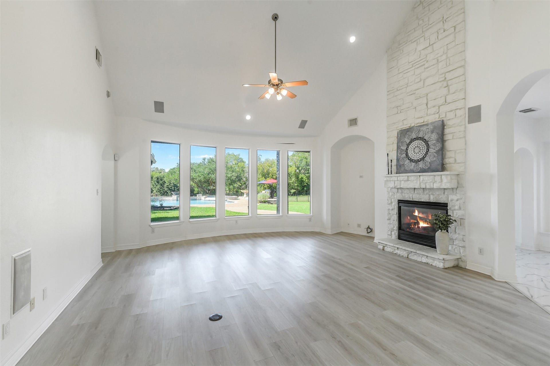 21018 W Farwood Terrace, Cypress, TX 77433 Entryway leads to the open living room with large windows and plenty of natrual light.