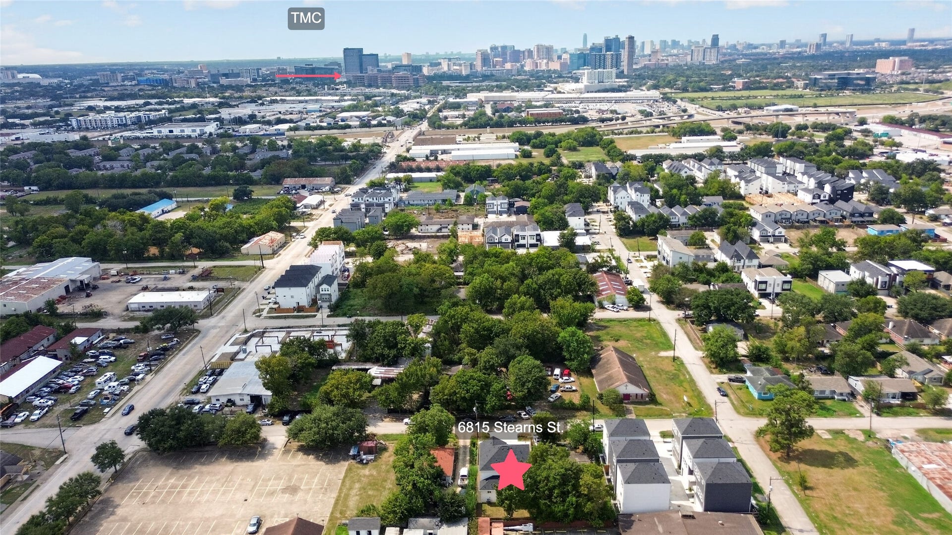 6815 Stearns Street, Houston, TX 77021 Unbeatable proximity. An aerial view highlighting how close you are to the Texas Medical Centerjust moments from world-class healthcare, employment, and culture.