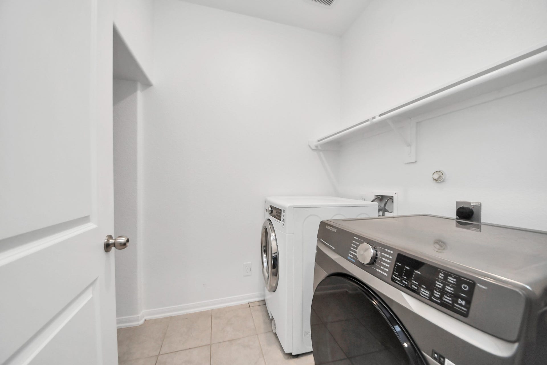 208 Salange Lane, Katy, TX 77493 208 Salange Lane, Katy, TX 77493