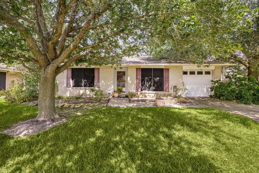 Property photo for 1342 Castle Glen Drive, Houston, TX