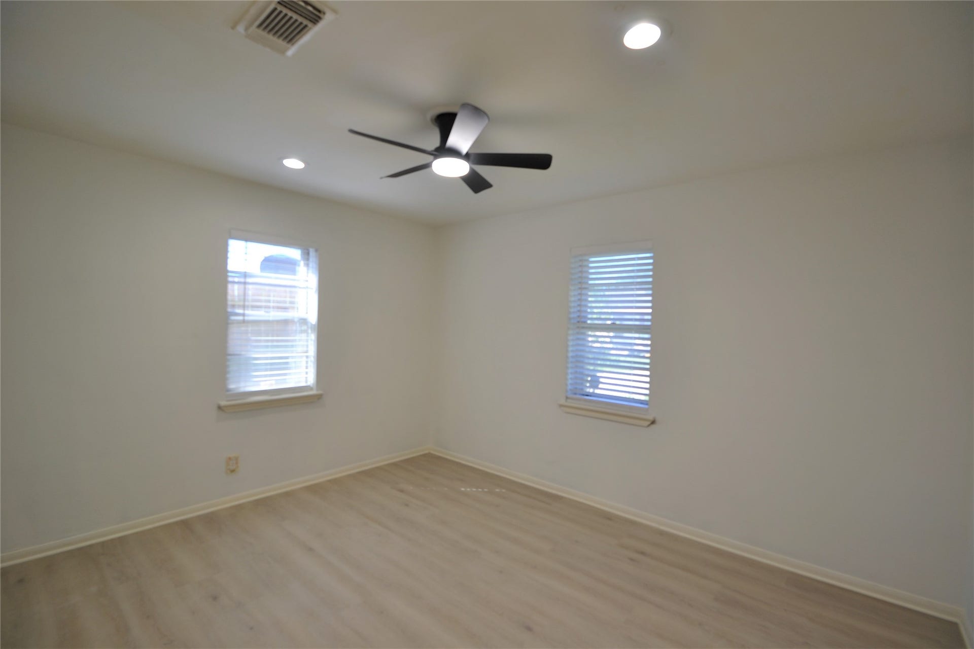 406 PINE Street, Sugar Land, TX 77498