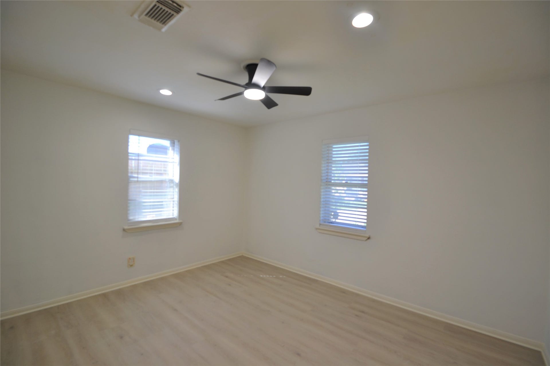 406 PINE Street, Sugar Land, TX 77498