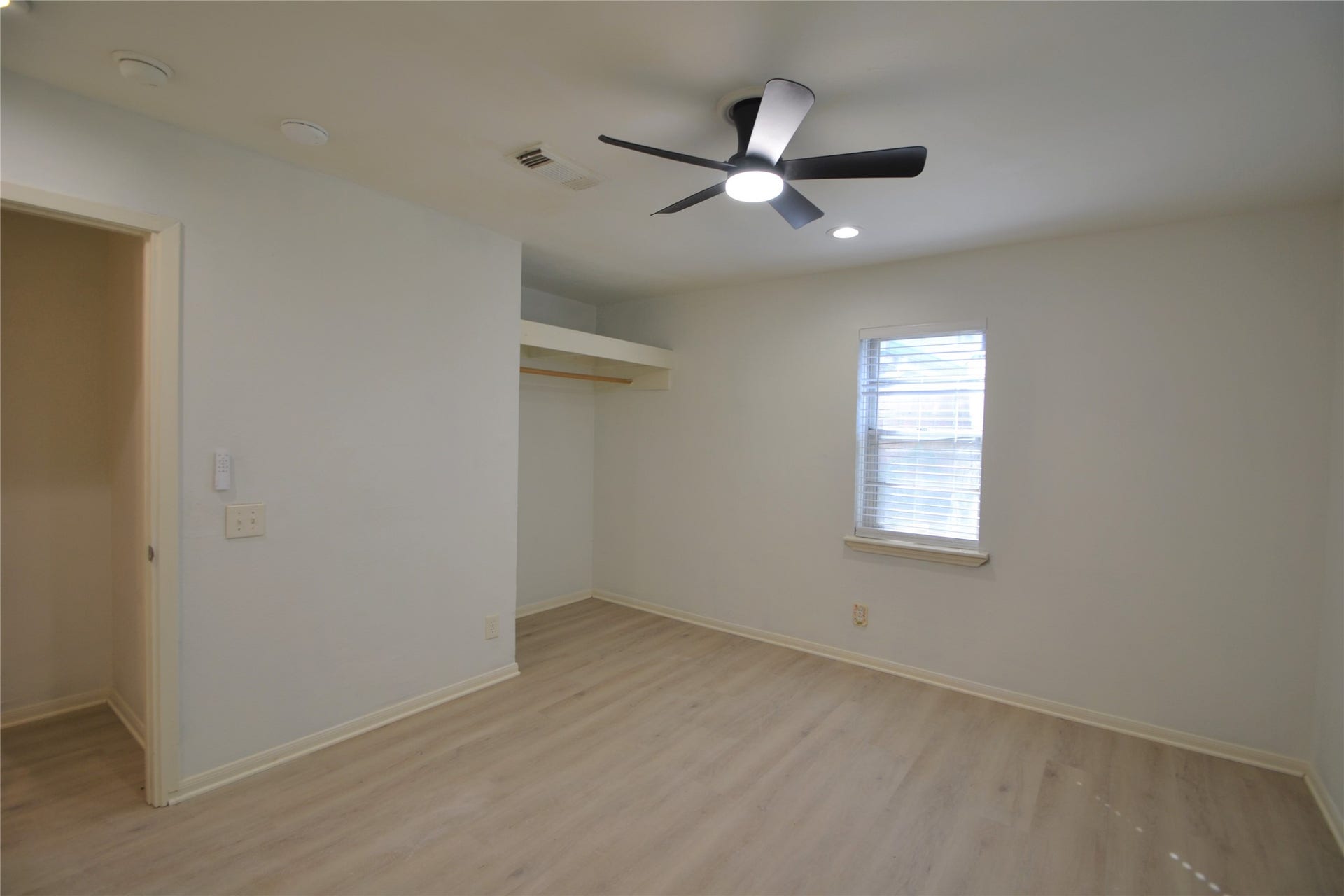 406 PINE Street, Sugar Land, TX 77498