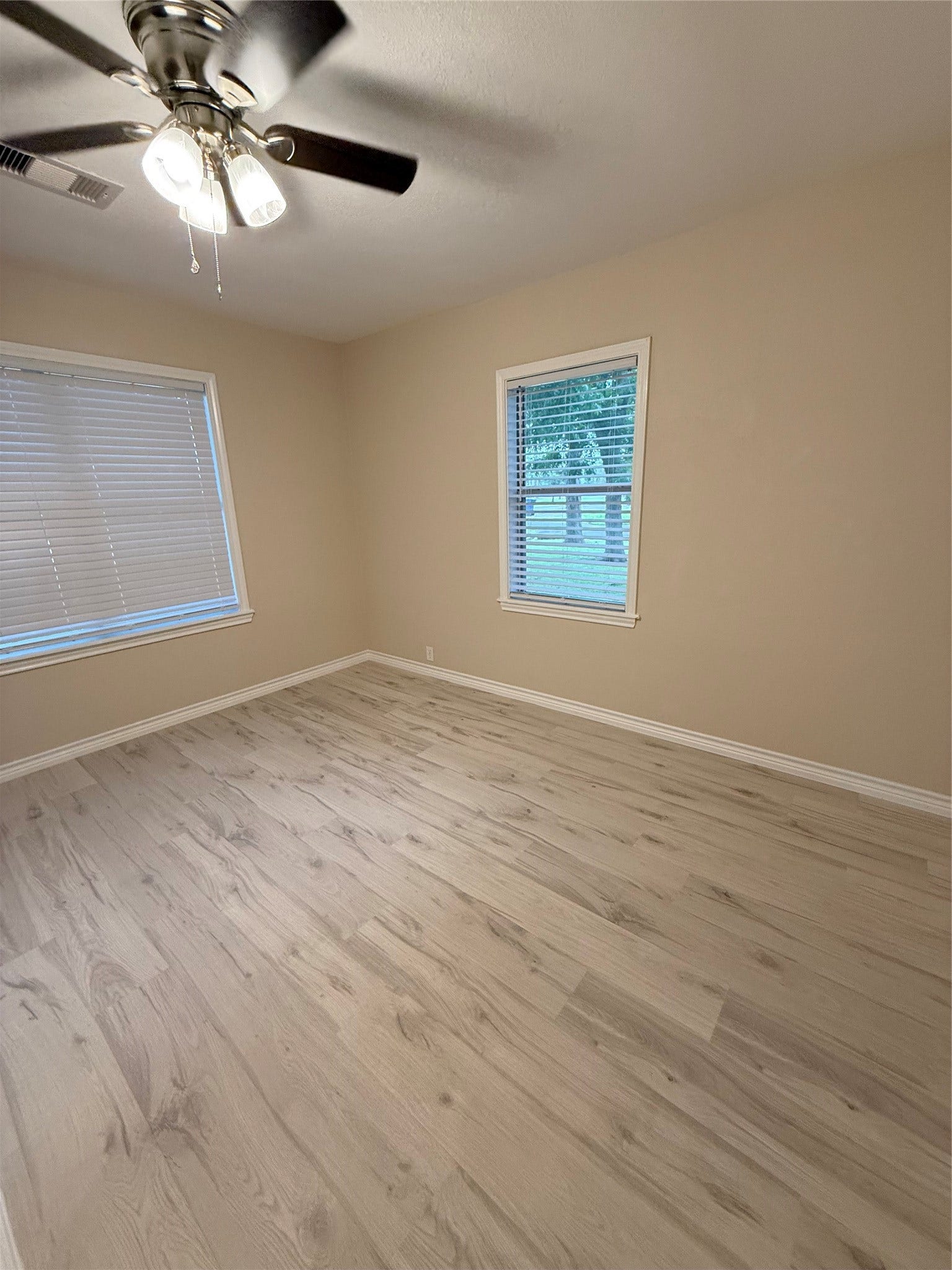 1102 E 2nd Street, Sweeny, TX 77480 1102 E 2nd Street, Sweeny, TX 77480
