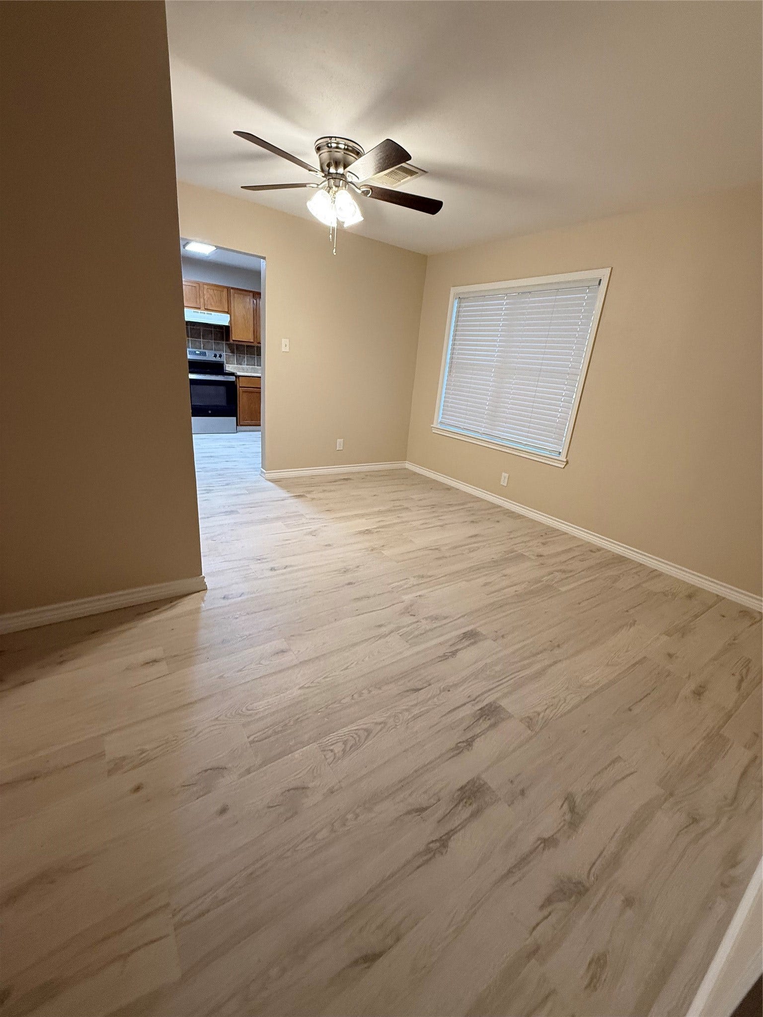 1102 E 2nd Street, Sweeny, TX 77480 1102 E 2nd Street, Sweeny, TX 77480