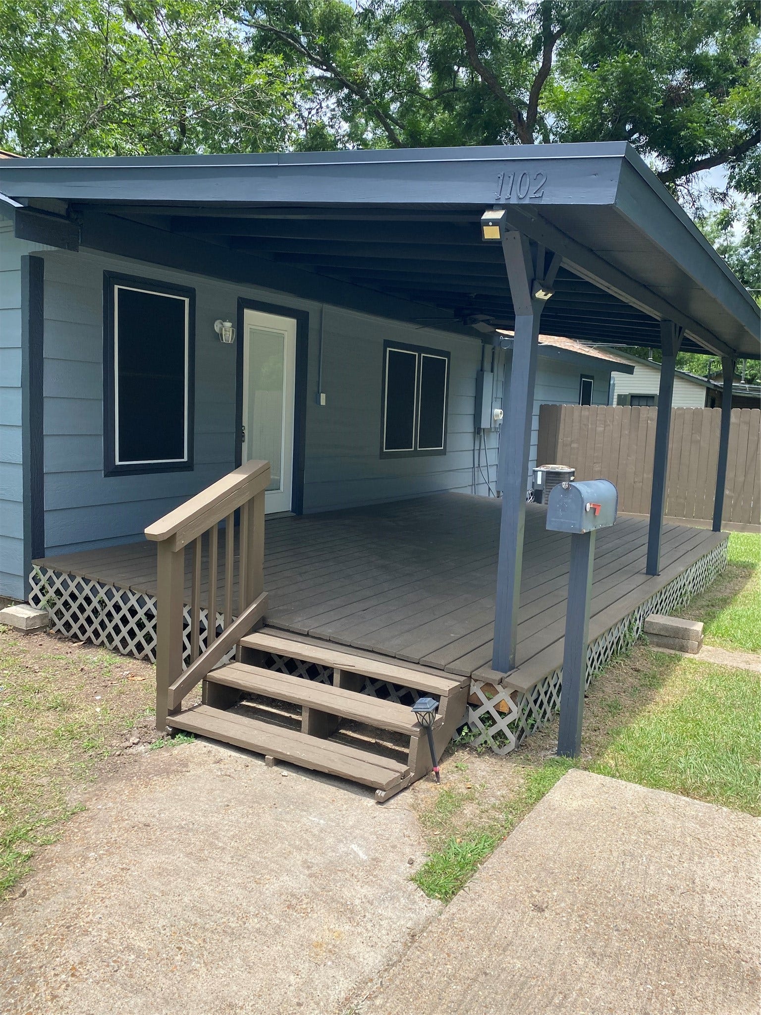 1102 E 2nd Street, Sweeny, TX 77480 1102 E 2nd Street, Sweeny, TX 77480