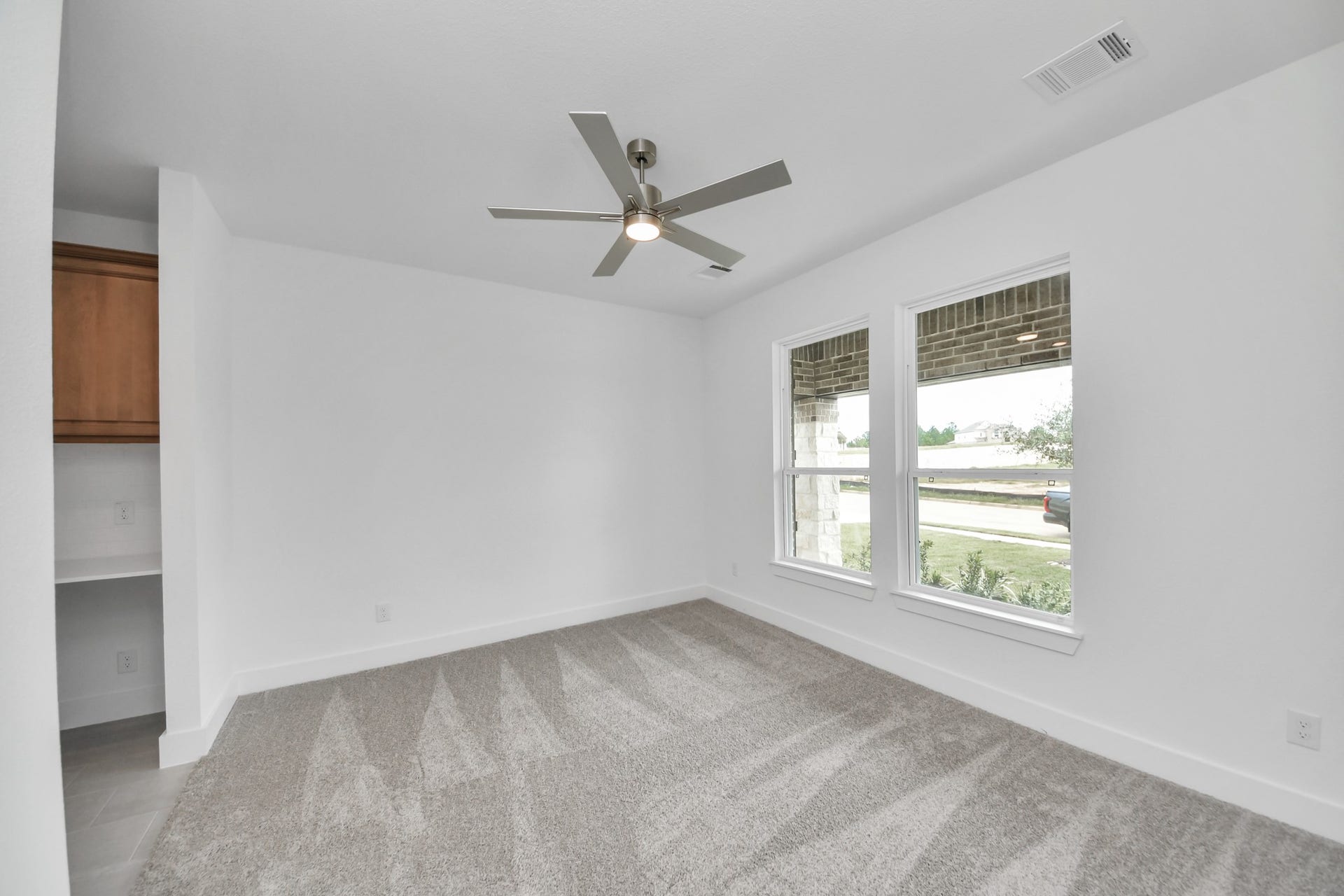 2065 Corn Thistle Way, Magnolia, TX 77355