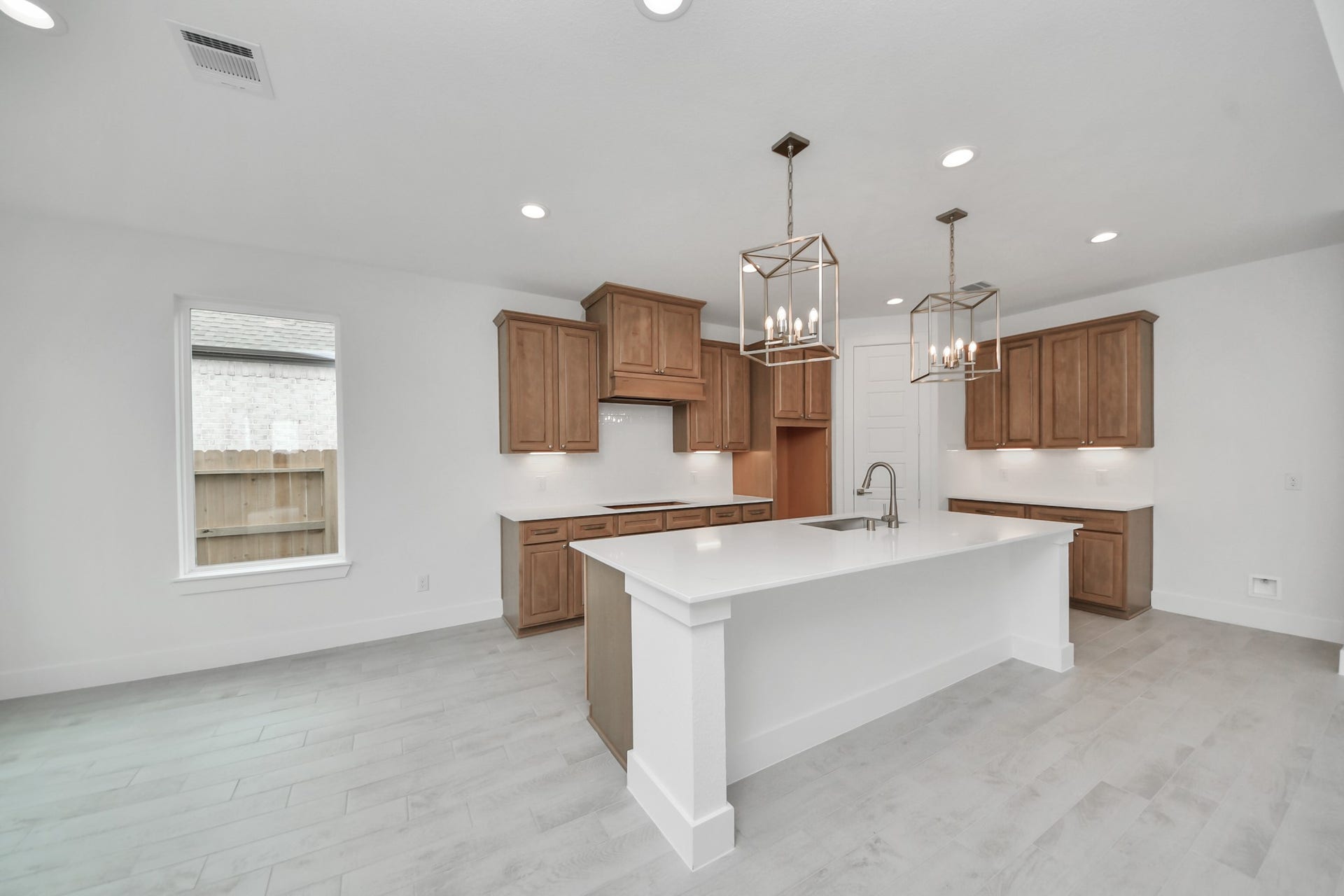 2065 Corn Thistle Way, Magnolia, TX 77355