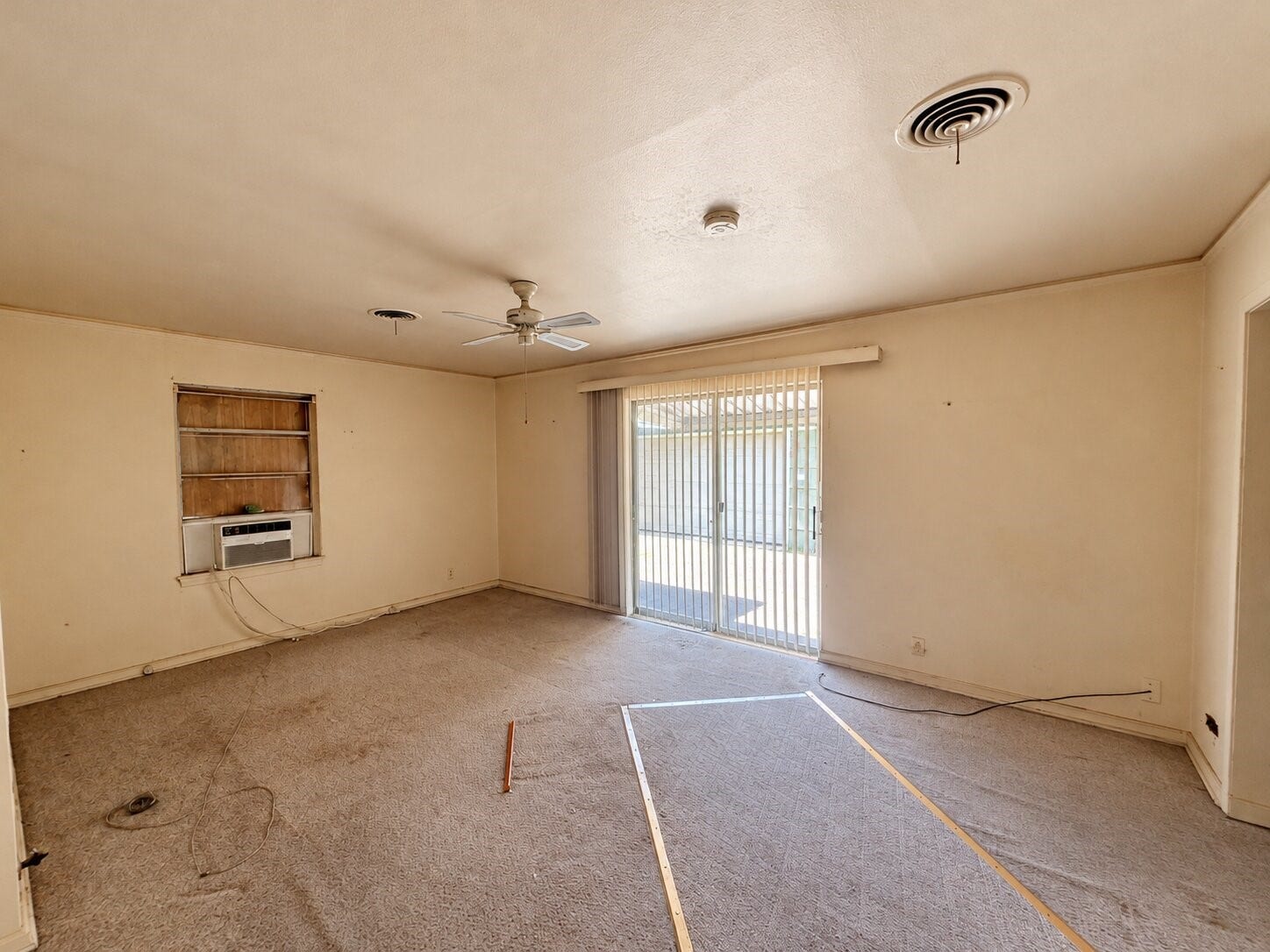5551 Aspen Street, Houston, TX 77081 5551 Aspen Street, Houston, TX 77081