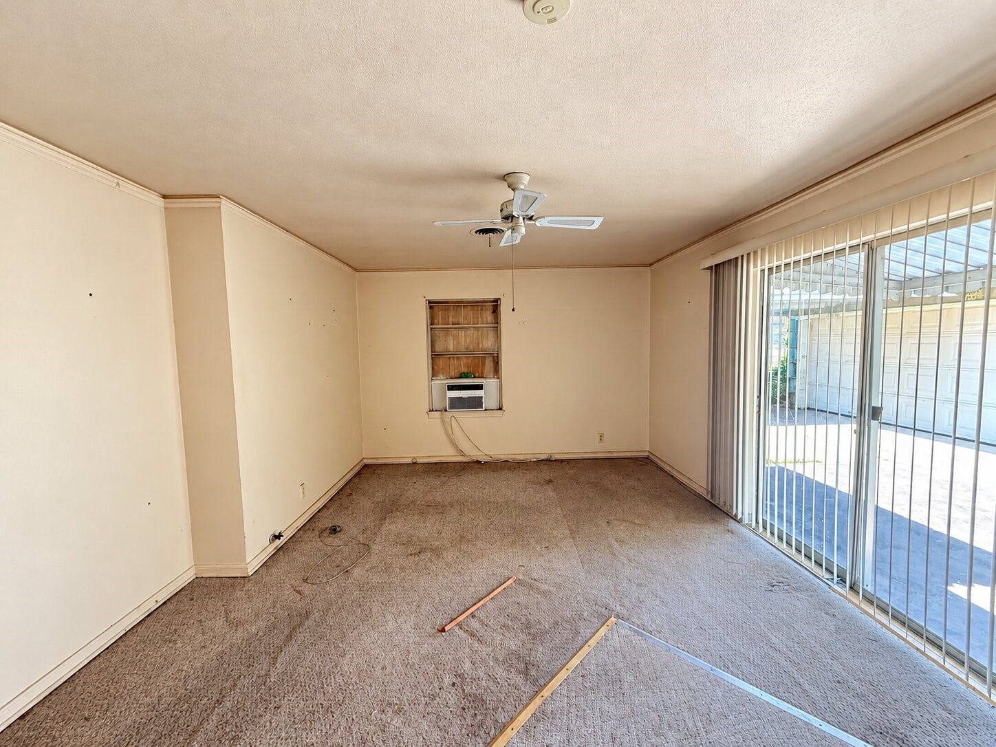 5551 Aspen Street, Houston, TX 77081 5551 Aspen Street, Houston, TX 77081