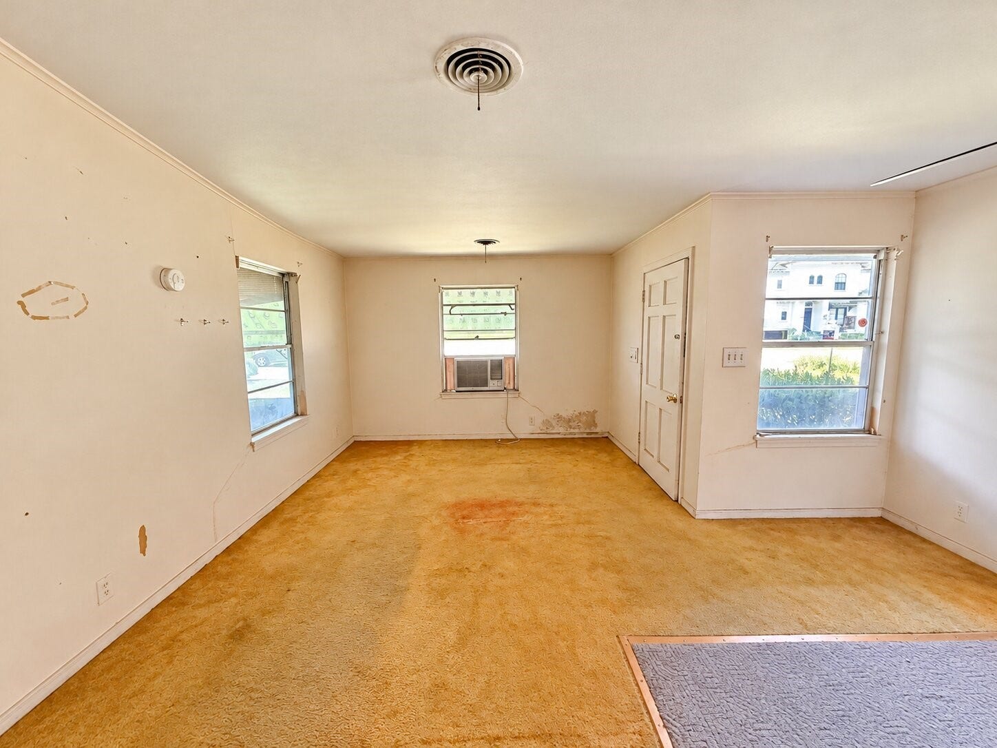 5551 Aspen Street, Houston, TX 77081 5551 Aspen Street, Houston, TX 77081