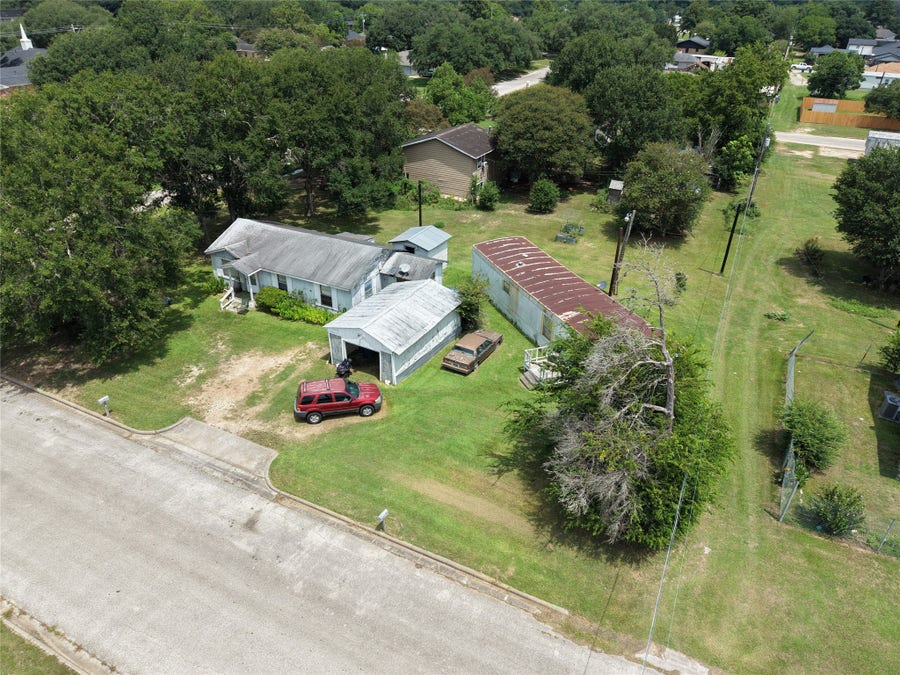 Property photo for 646 Baker St, Hempstead, TX
