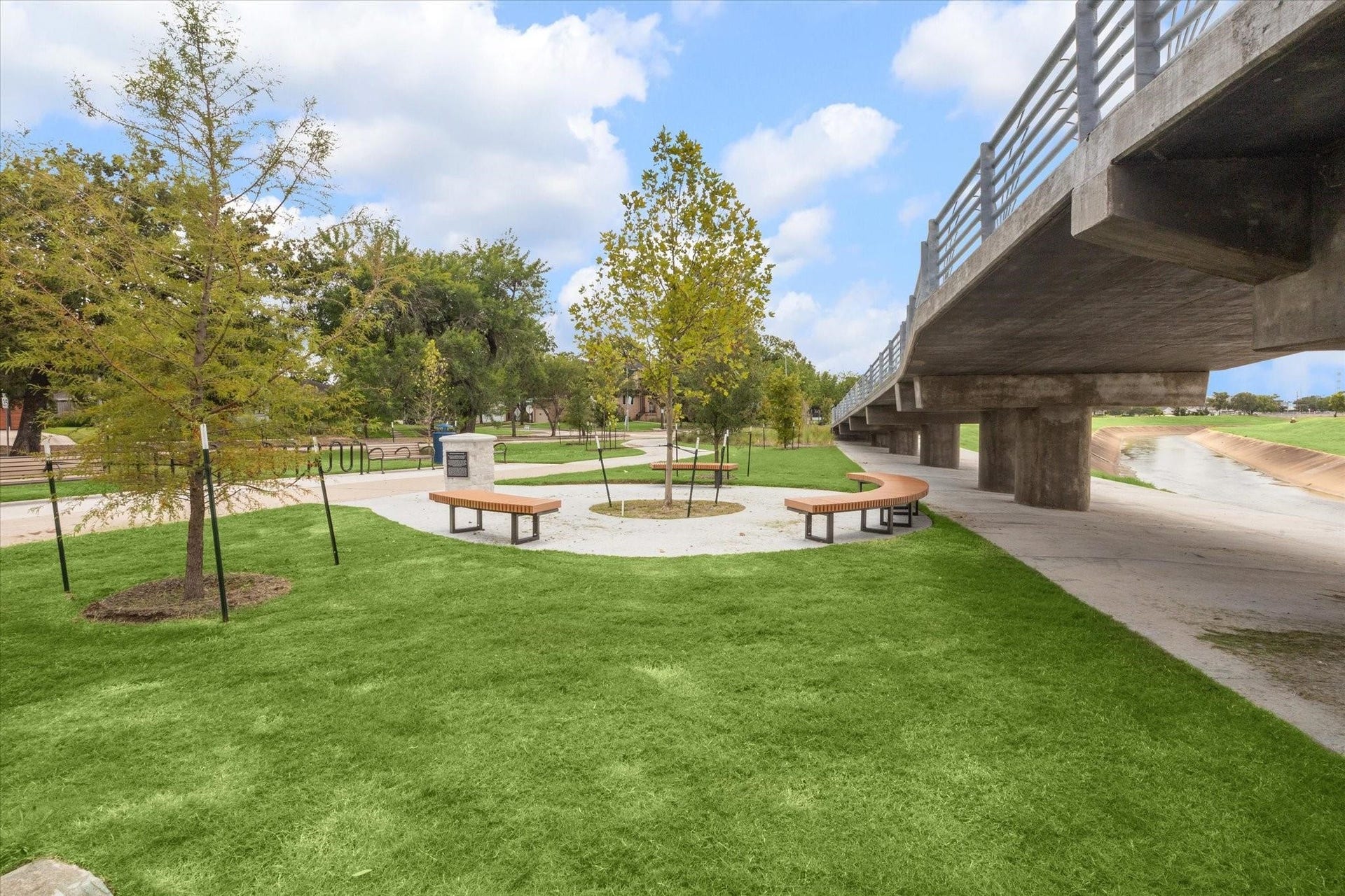 3510 N Braeswood Boulevard, Houston, TX 77025 Walking and biking trails on Brays Bayou