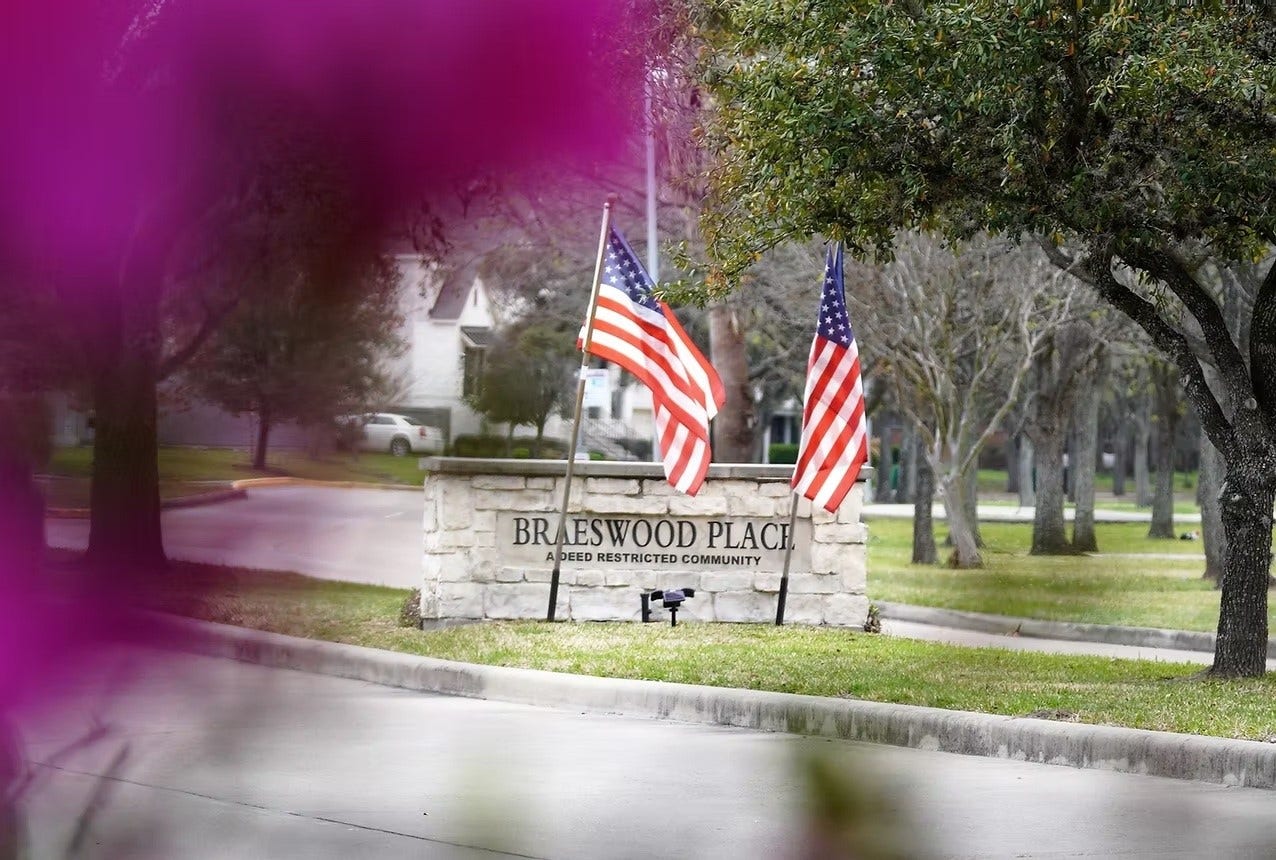3510 N Braeswood Boulevard, Houston, TX 77025 Located in the Braeswood Place Community - BPHA