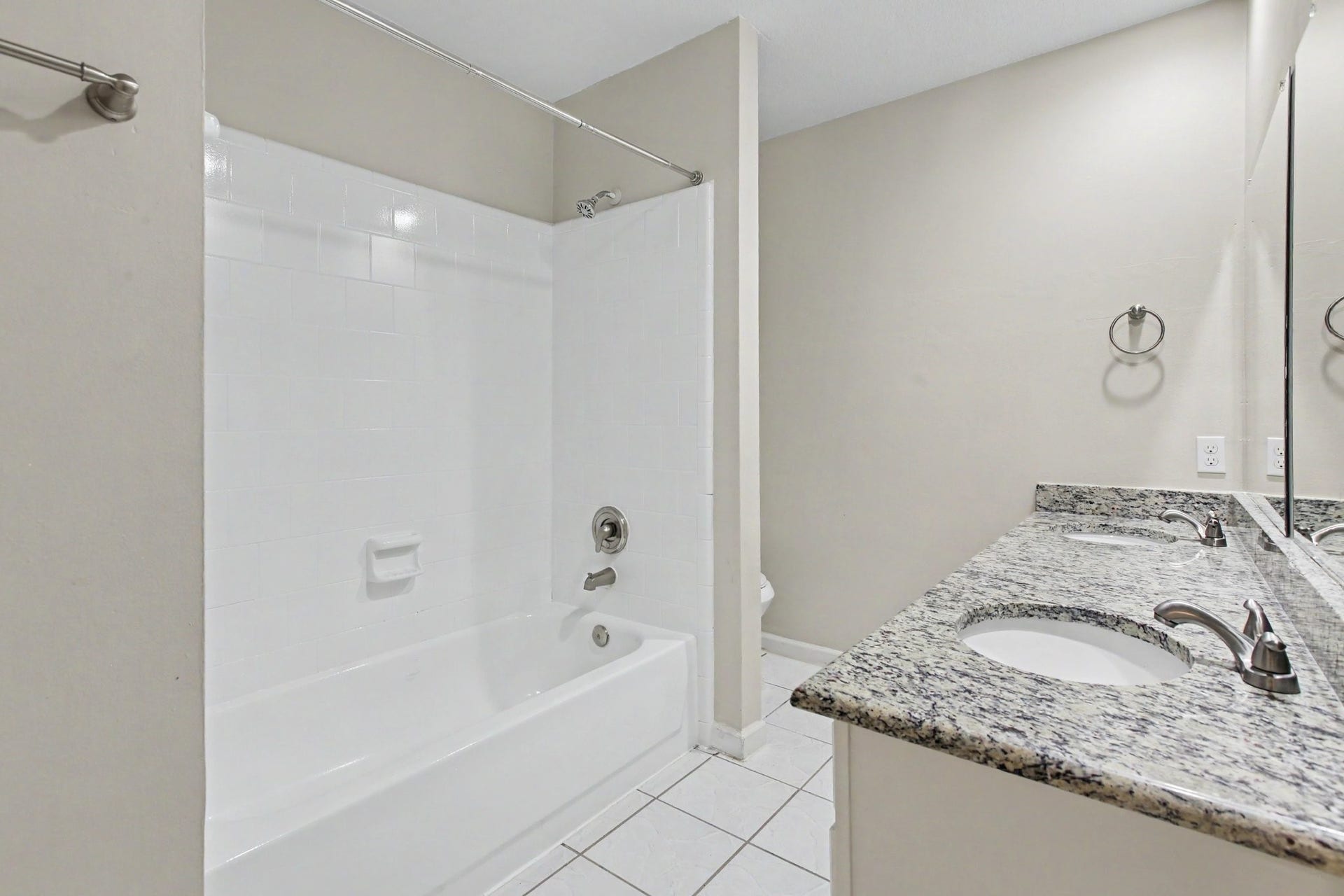 86 N Lace Arbor Drive, The Woodlands, TX 77382 86 N Lace Arbor Drive, The Woodlands, TX 77382