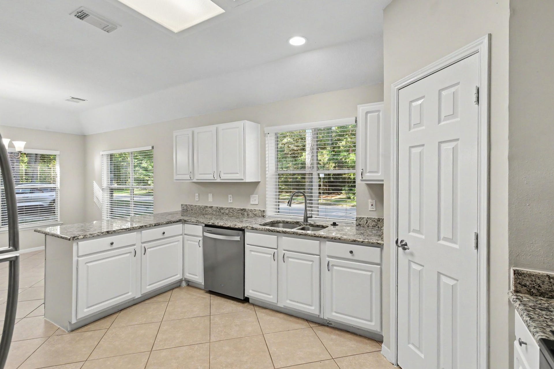 86 N Lace Arbor Drive, The Woodlands, TX 77382 86 N Lace Arbor Drive, The Woodlands, TX 77382