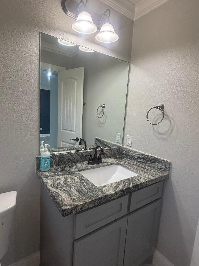10002 Paintbrush Lane, Sugar Land, TX 77498 10002 Paintbrush Lane, Sugar Land, TX 77498
