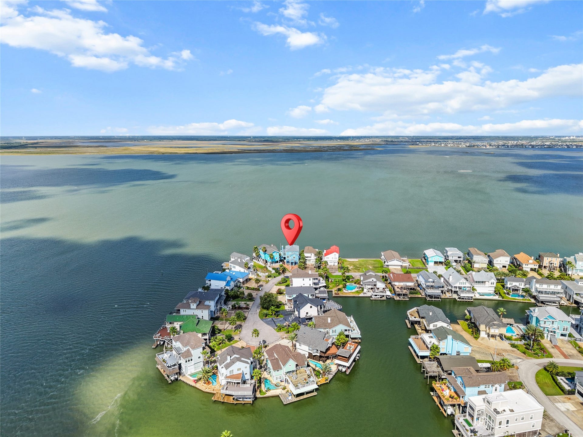 143 Isles End Road, Tiki Island, TX 77554 143 Isles End Road, Tiki Island, TX 77554