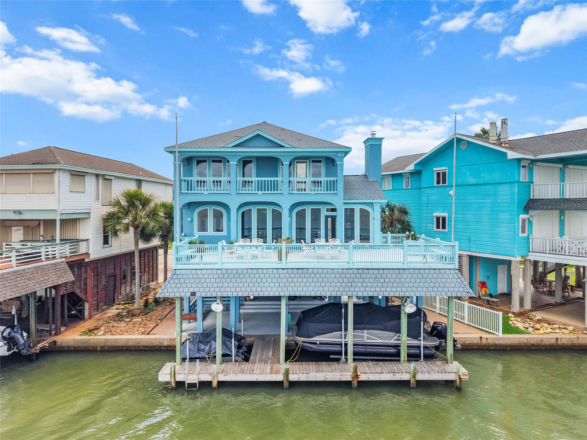 143 Isles End Road, Tiki Island, TX 77554 143 Isles End Road, Tiki Island, TX 77554