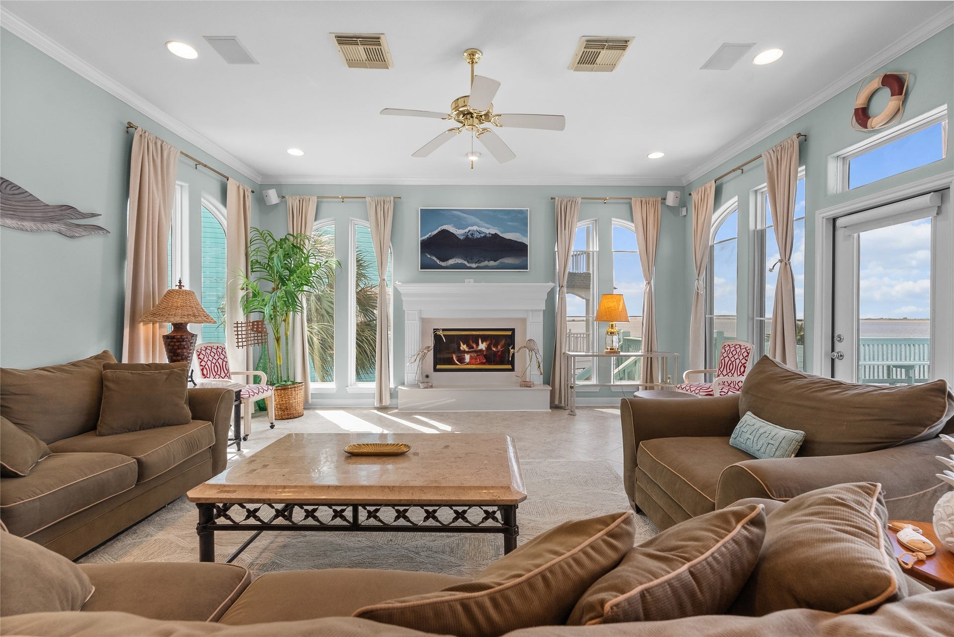 143 Isles End Road, Tiki Island, TX 77554 143 Isles End Road, Tiki Island, TX 77554