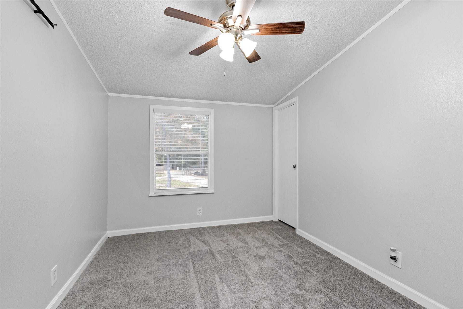 4621 Price Road, Montgomery, TX 77316 3rd bedroom