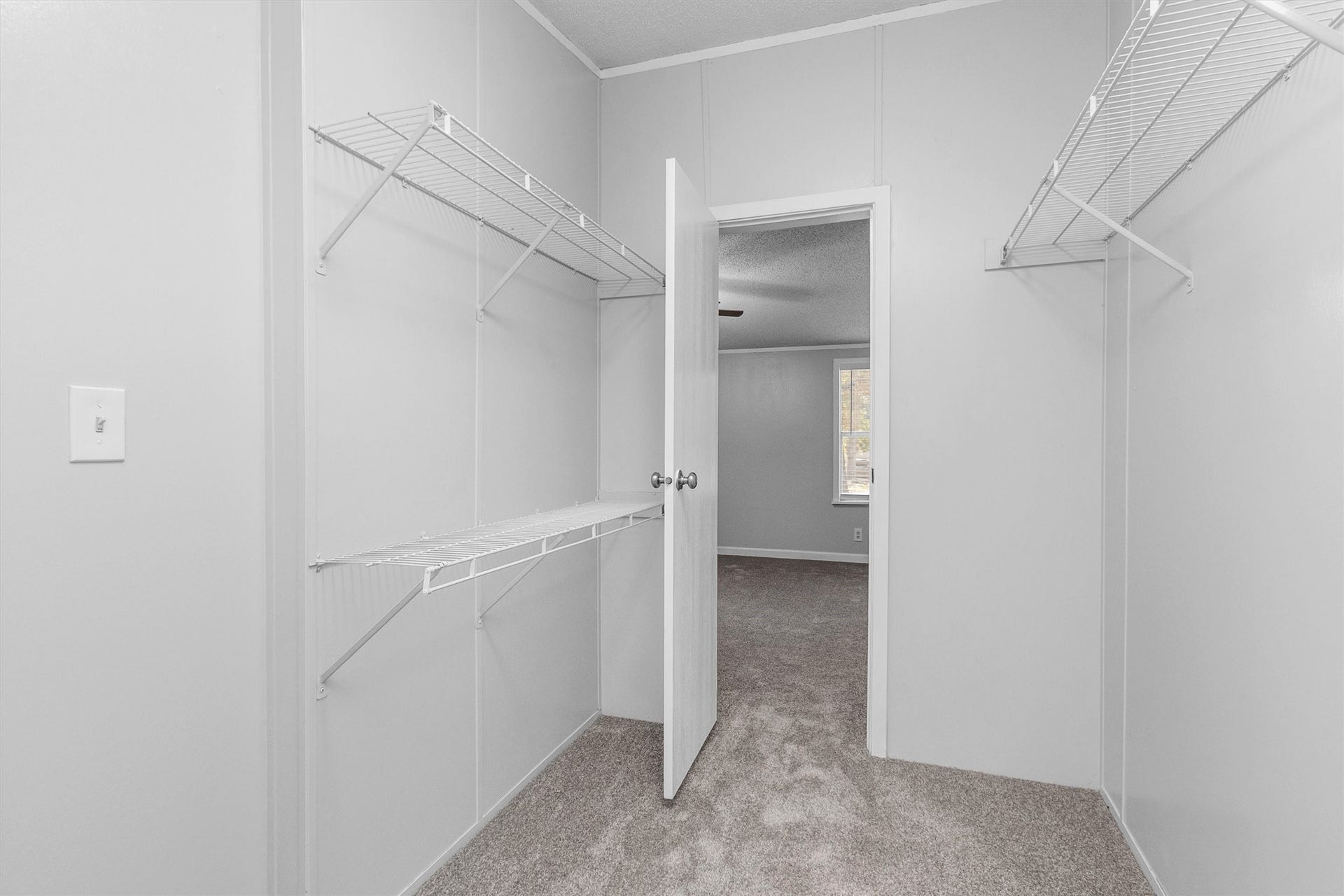 4621 Price Road, Montgomery, TX 77316 Walk in master closet
