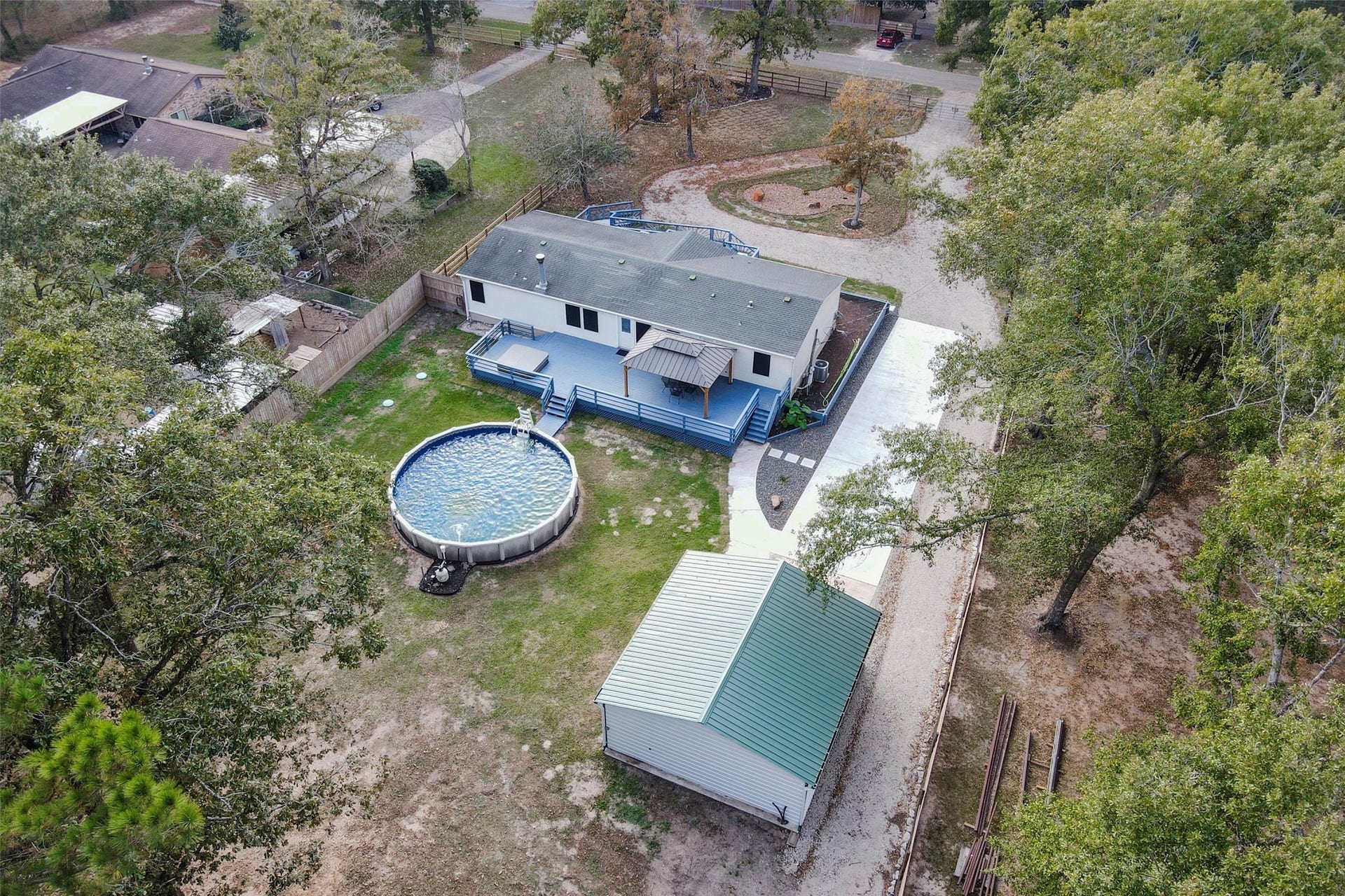 4621 Price Road, Montgomery, TX 77316 Move in ready!