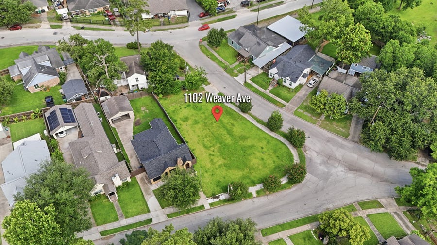Property photo for 1102 Weaver Street, Houston, TX