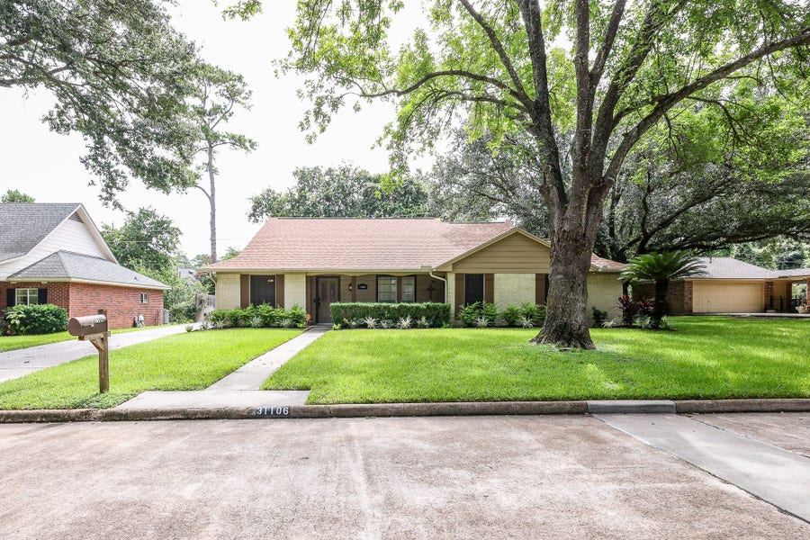Property photo for 31106 Alice Lane, Tomball, TX