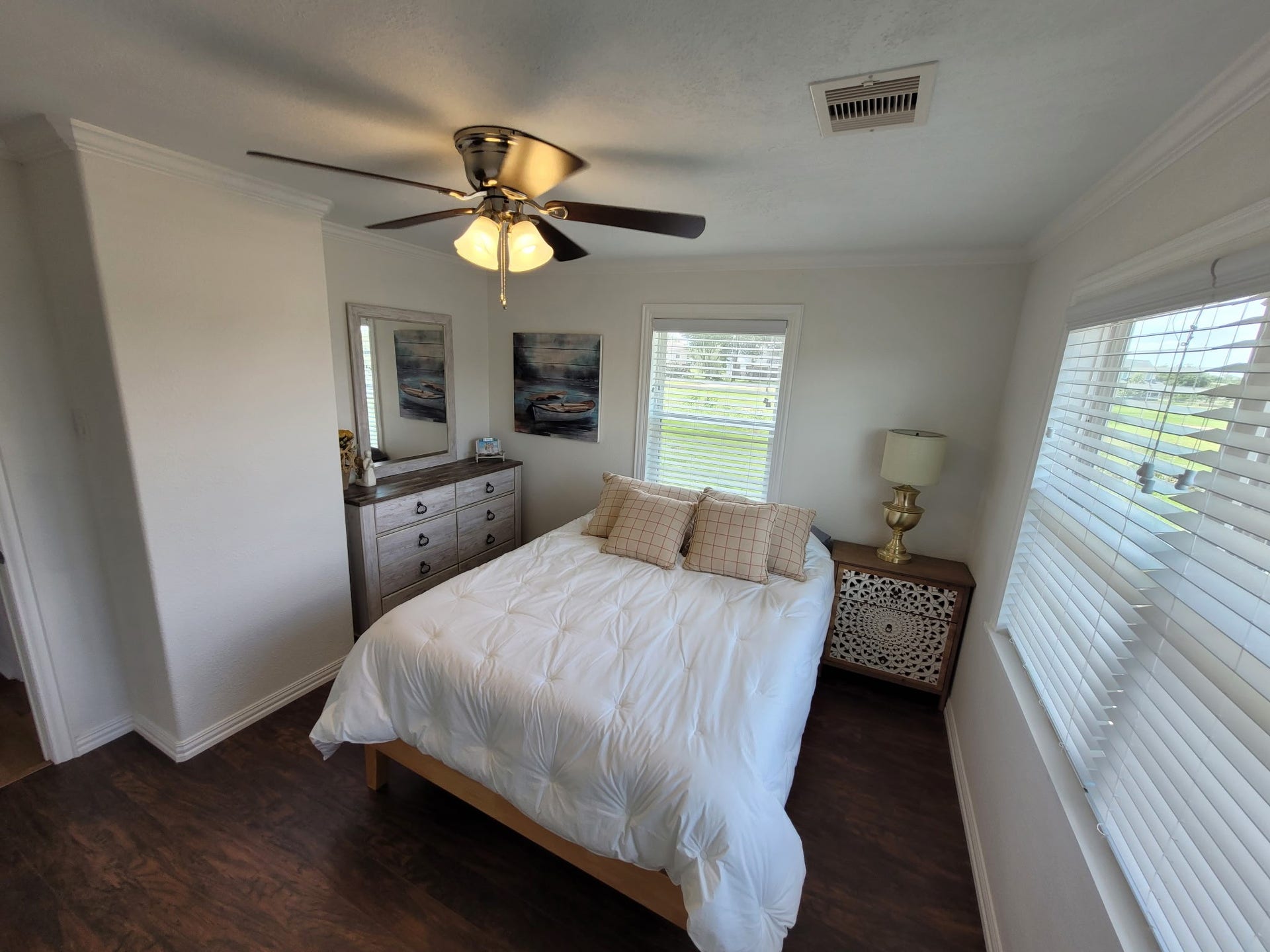 4139 Gum Drive, Dickinson, TX 77539 4139 Gum Drive, Dickinson, TX 77539