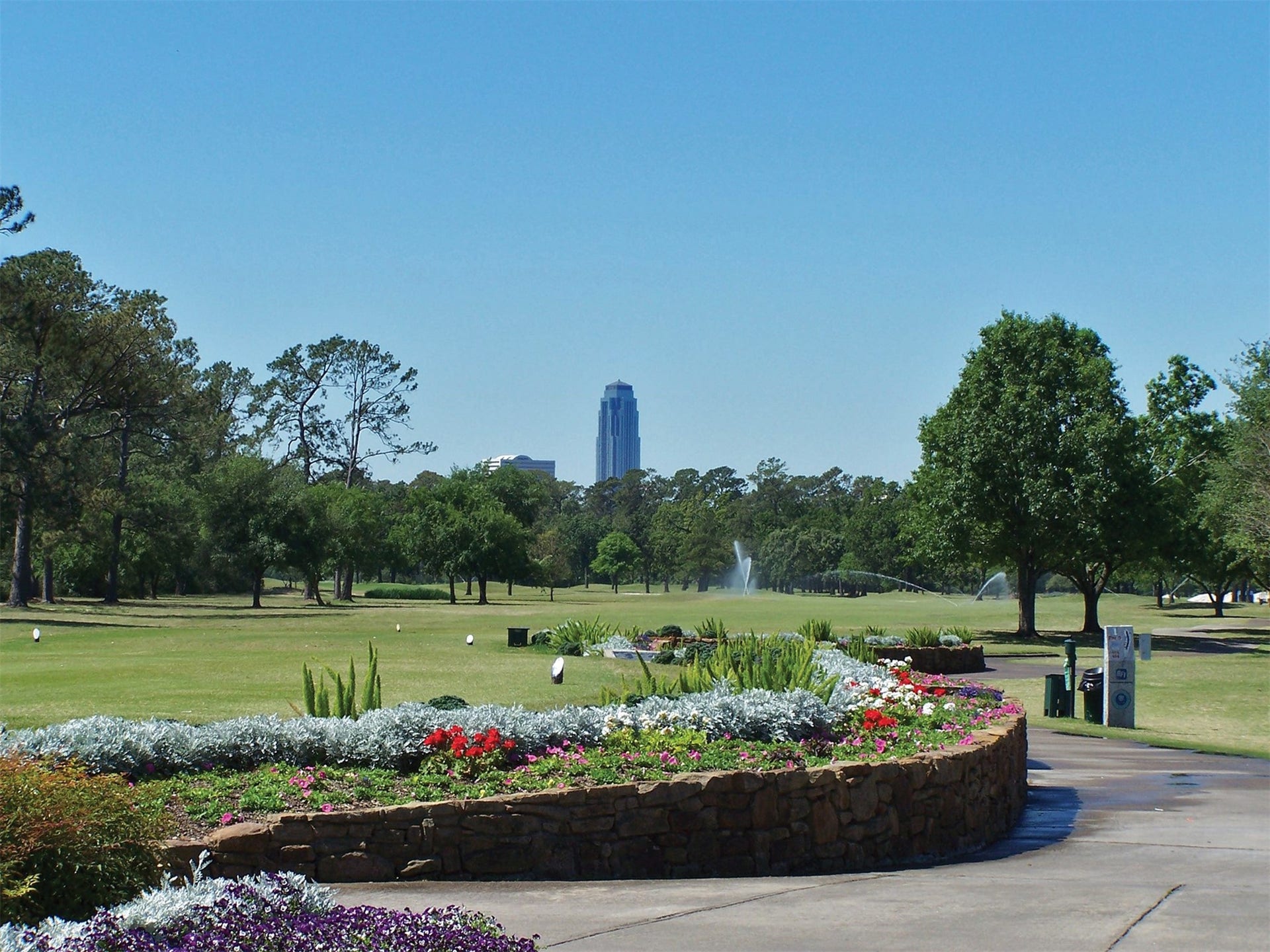 5111 Inker Street, #C, Houston, TX 77007 Memorial Park is close by for golf, jogging and so much more.