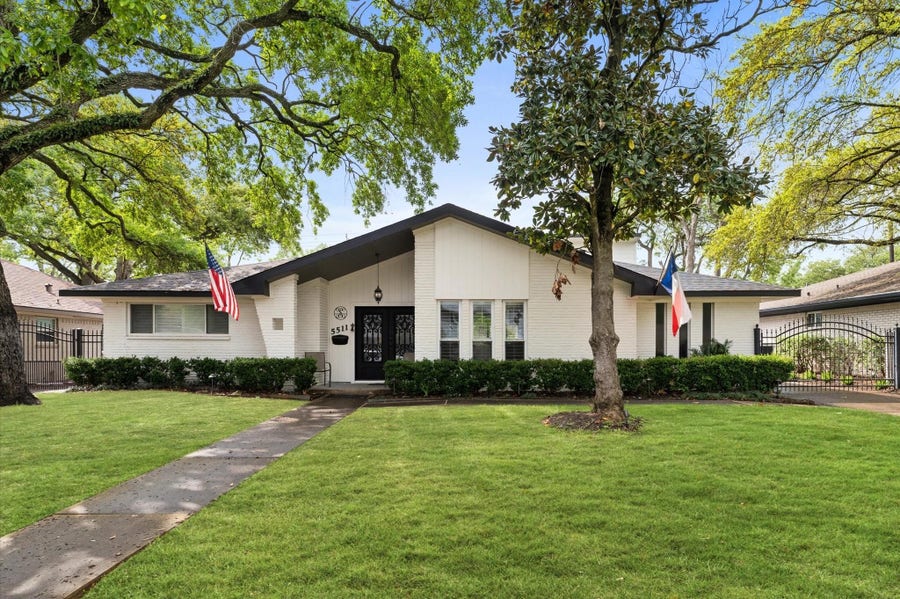 Property photo for 5511 Queensloch Drive, Houston, TX
