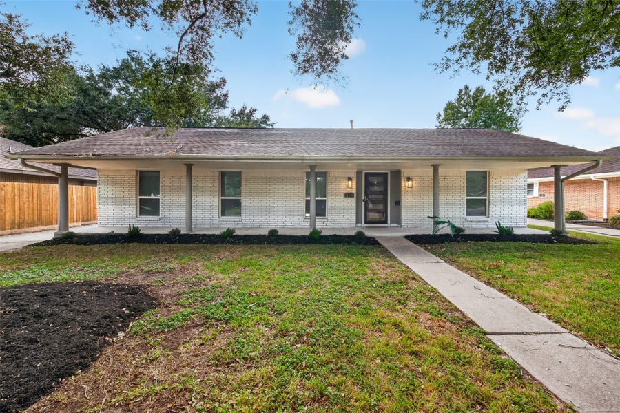 Property photo for 11107 Cedarhurst Drive, Houston, TX