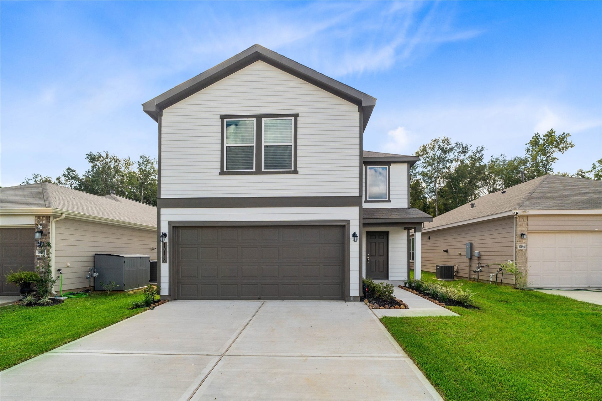 10160 Maple Cove Lane, Willis, TX 77378 Welcome home to 10160 Maple Cove Lane located in Grace Landing and zoned to Willis ISD!