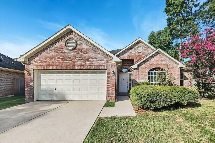 Property photo for 2225 Highland Hills Drive, Conroe, TX