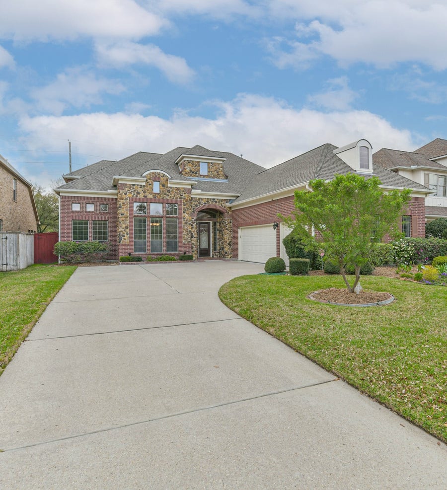 Property photo for 18743 Duke Lake Drive, Spring, TX
