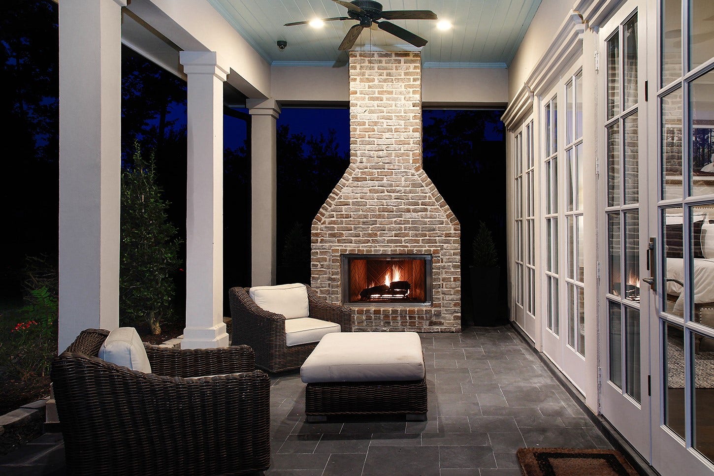 25 Doe Run Drive, The Woodlands, TX 77380 25 Doe Run Drive, The Woodlands, TX 77380