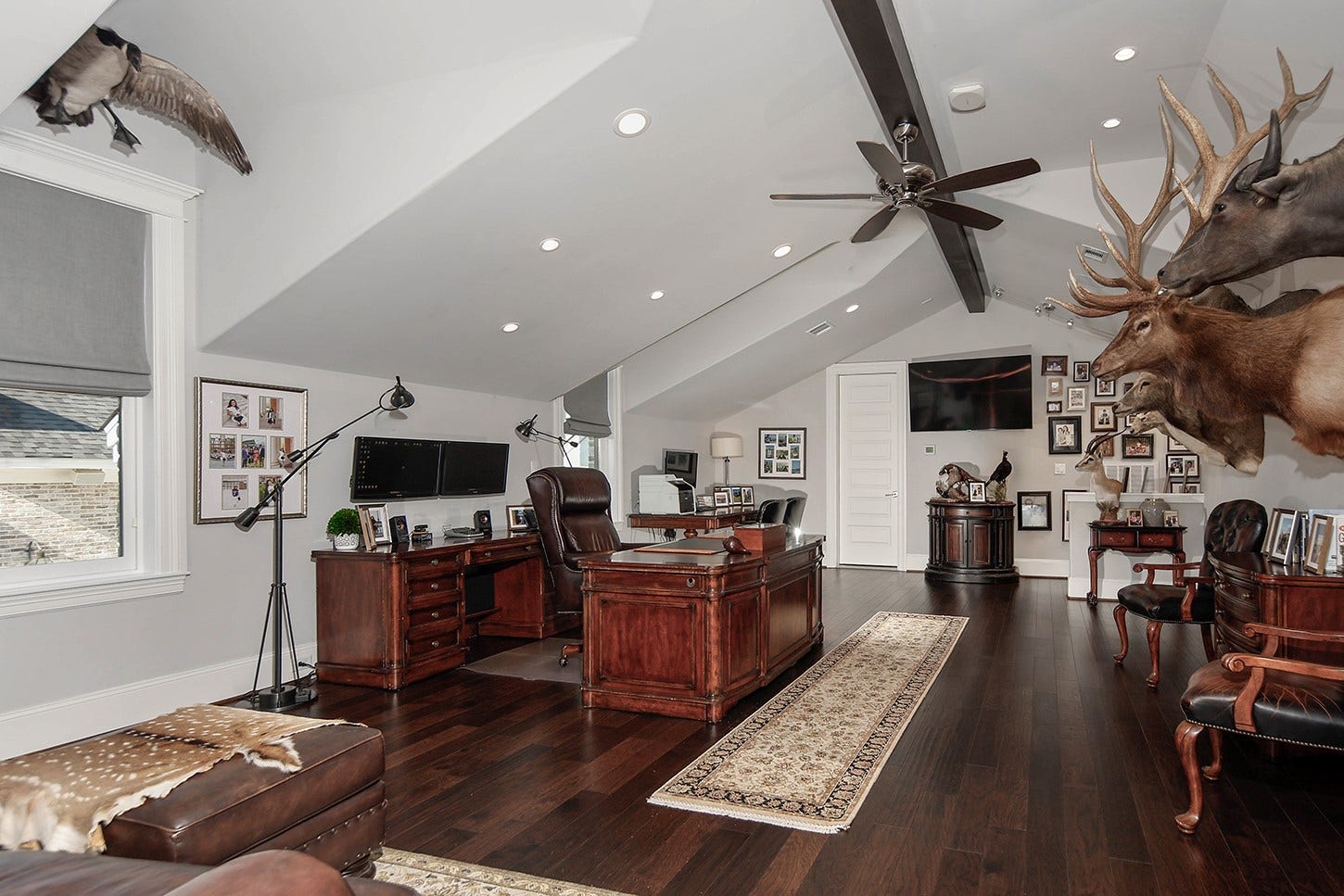 25 Doe Run Drive, The Woodlands, TX 77380 25 Doe Run Drive, The Woodlands, TX 77380
