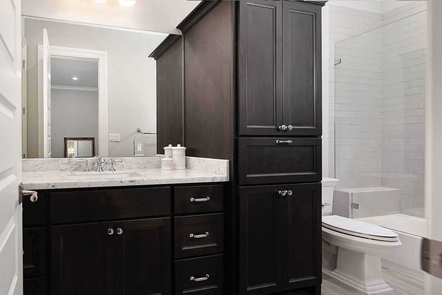 25 Doe Run Drive, The Woodlands, TX 77380 25 Doe Run Drive, The Woodlands, TX 77380